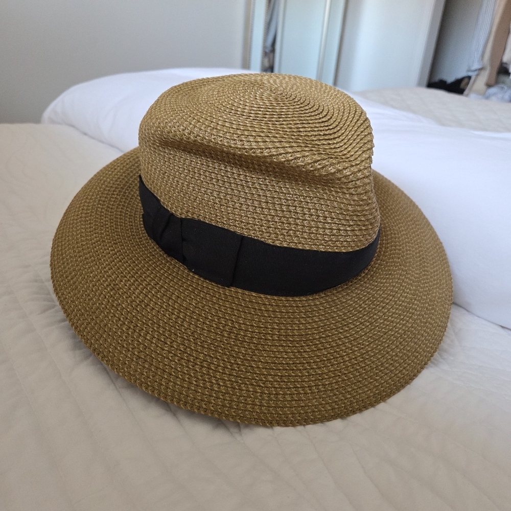 Phoenix Fedora Eric Javits Natural/black